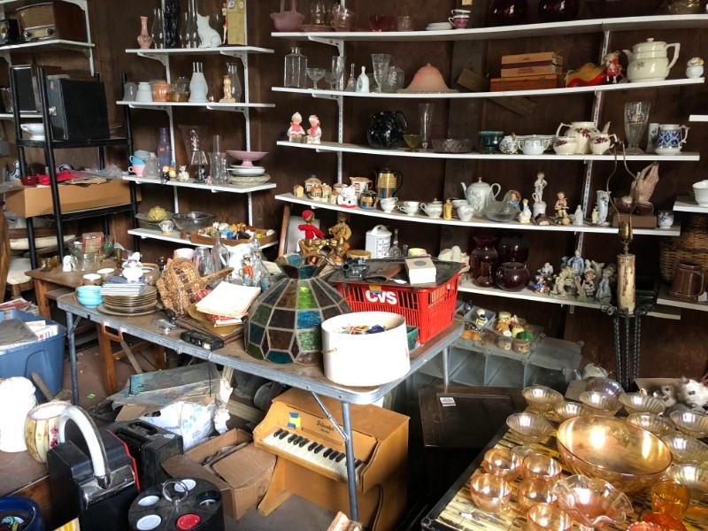 HUGE TAG SALE ANTIQUES COLLECTIBLES 1000S OF ITEMS